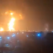 Η ισραηλινή αεροπορία πλήττει ιρανικές πετρελαϊκές υποδομές στην Τεχεράνη