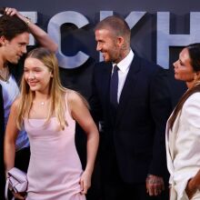 «Ποιος παίρνει συμβουλές μακιγιάζ από μια 14χρονη;» Αντιδράσεις για τη Χάρπερ Μπέκαμ