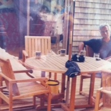 Φωτογραφία ντοκουμέντο με Άντριου, Μάντελσον και Έπσταϊν να εμφανίζονται μαζί