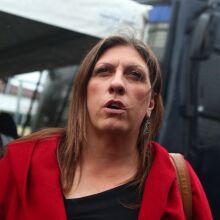 Ζωή Κωνσταντοπούλου: Παράνομες βιντεοσκοπήσεις και bullying κατά πάντων στη δική για τα Τέμπη