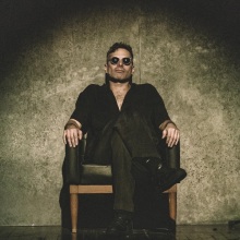 «1984- Ο τελευταίος άνθρωπος», Δίπυλον