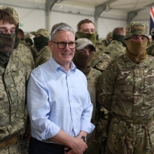 Βρετανία: Ο Στάρμερ ζητά από τον στρατό να βρει 3,5 δισ. λίρες και να ετοιμαστεί για πόλεμο