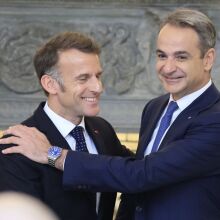 Μακρόν - Μητσοτάκης: «Μπετόν-αρμέ» η ρήτρα αμοιβαίας συνδρομής Ελλάδας–Γαλλίας