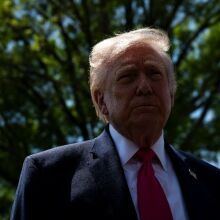 Explainer | Γιατί οι δικαστικές ήττες του Τραμπ δεν ανακόπτουν την εκστρατεία του κατά των ΜΜΕ