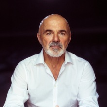 Στάθης Λιβαθινός