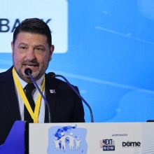 «Κανένας δεν θα μας τρομοκρατήσει»: Η απάντηση Χαρδαλιά μετά τους βανδαλισμούς έξω από το σπίτι του