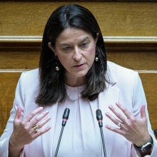Κεραμέως για κατάργηση περικοπών συντάξεων χηρείας: Καταργούμε την πρόβλεψη του νόμου Τσίπρα-Κατρούγκαλο