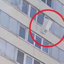 Πέταξαν ψυγείο από τον 9ο όροφο πολυκατοικίας
