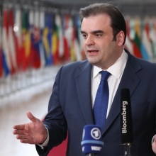 Πιερρακάκης: Ελαφρύνσεις, πρώτη κατοικία και νέες επενδύσεις - Το τριπλό σχέδιο για την οικονομία