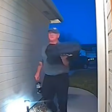 Ένας 68χρονος διανομέας πίτσας στο Άινταχο έλαβε φιλοδώρημα 43.250 δολαρίων από αγνώστους στο διαδίκτυο