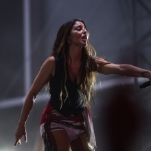 Συναυλία της Μαρίνα Σάττι στην Πλατεία Νερού στο Φάληρο