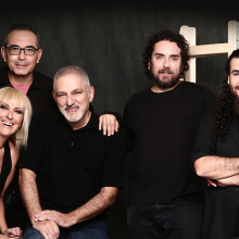 O Νίκος Πορτοκάλογλου παρουσιάζει το «Jukebox - Τα τραγούδια που μας μεγάλωσαν» με τους Μπλε, Στάθη Δρογώση και Βύρωνα Τσουράπη