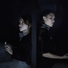 «Leopold ή κόβοντας τα δάχτυλα του κοινού» στο θέατρο Αλκμήνη 