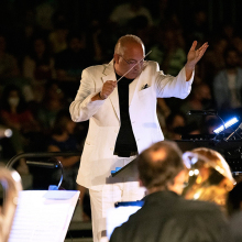 Στα φτερά της πεταλούδας: Ένα ταξίδι στις μουσικές του Νίκου Κυπουργού στην ΕΛΣ