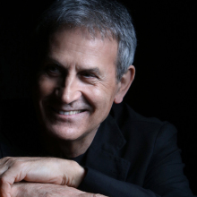 Γιώργος Νταλάρας