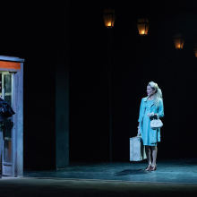 Ο Χέρμαν και η πρώτη του γυναίκα, η Ταμάρα (Ορέστης Παλιαδέλης, Βιργινία Ταμπαροπούλου). ©That long big cloud