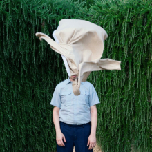 Τα Ρούχα: Μια performance θεάτρου/αρχαιολογίας για το ένδυμα από το 3.000 π.Χ. έως σήμερα στο Μουσείο Μπενάκη