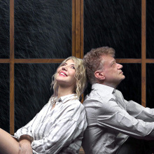 «Χορεύοντας με τη θύελλα» στο θέατρο Πειραιώς 131