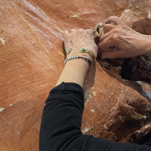 Ρένα Παπασπύρου: «Επιφάνειες, οδηγίες χρήσης*» στην ΕΠΜΑΣ