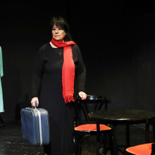 «Το Βεραμάν Φόρεμα» της Άννας Βαγενά στο Θέατρο Μεταξουργείο