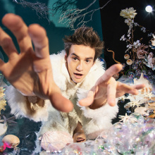 Ο Jacob Collier, «ο πολύχρωμος Mozart της Gen Z», έρχεται για πρώτη φορά στην Ελλάδα