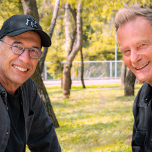 Βαγγέλης Γερμανός – Διονύσης Τσακνής: «Κάθε πράμα στον καιρό του» στο Θέατρο Άλσος