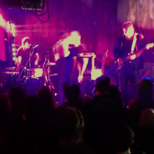 Οι Magenta Flaws και ο One Of Vas ανεβαίνουν στη σκηνή του Ρομάντσο