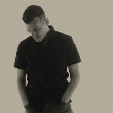 Μανώλης Φάμελλος: «Με ελαφριά καρδιά» στο Άλσος