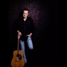 Γιάννης Παπανικολάου: «Το Ελληνικό μας Τραγούδι» στο Κύτταρο