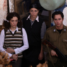 «Οι δύο γιοι» του Μπέρτολτ Μπρέχτ στο Θέατρο 2510