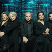 «Όμορφη Πόλη - 100 χρόνια Μίκης Θεοδωράκης» στο Θέατρο Παλλάς