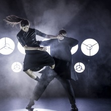 Mountain: η νέα παράσταση των Rootless Roots