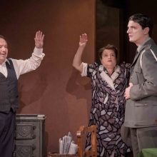 Η δεξιά, η αριστερά κι ο κυρ Παντελής στο Μικρό Παλλάς