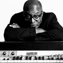 Ο Μπράιαν Τζάκσον για πρώτη φορά στην Ελλάδα