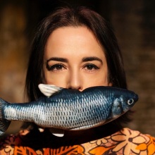 «Δαγκώνει?» στο θέατρο του Νέου Κόσμου