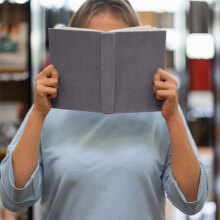 4ο Μπαζάρ Βιβλίου του ΜΙΕΤ: Βιβλία με ιστορία στο Παλαιό Χρηματιστήριο