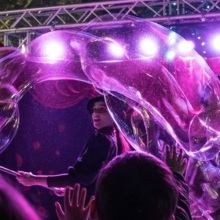 «The Mr and Mrs Bubble Show» στο θέατρο Ρεκτιφιέ