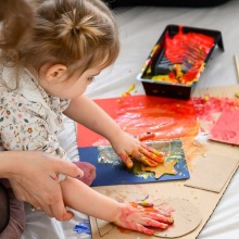 MCM BABIES | Τα χρώματα χορεύουν στο Μουσείο Μαρία Κάλλας