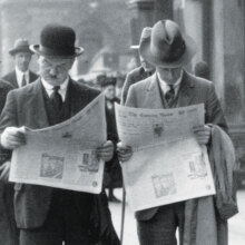 men-reading-newspapers-in-016.jpg