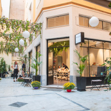 Το χώρο έχει επιμεληθεί το αρχιτεκτονικό γραφείο AVW Architecture, © Θανάσης Καρατζάς