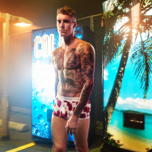 O Justin Bieber στη νέα καμπάνια του Calvin Klein