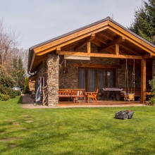 Σπίτι με κήπο-Φωτογραφία Αρχείου