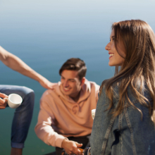 Μα πού γνωρίζει κανείς ανθρώπους, τέλος πάντων;