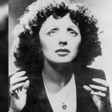 Η γαλλίδα τραγουδίστρια Edith Piaf, 1948