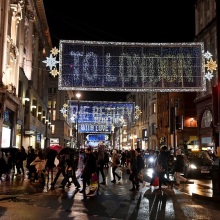 Πολίτες στους δρόμους του Λονδίνου