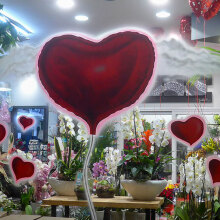 Στολισμένο ανθοπωλείο για τον Άγιο Βαλεντίνο την Κυριακή 14 Φεβρουαρίου 2021