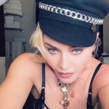 Έχει ανάγκη η Μαντόνα από photoshop;