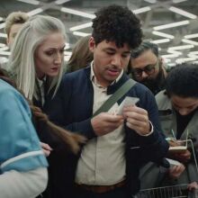 Tracked: Η νέα διαφημιστική καμπάνια της Apple