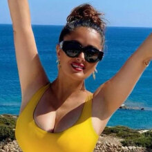 Η Σάλμα Χάγιεκ και το «πληθωρικό» της στήθος