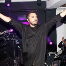 O τραγουδιστής Κώστας Δόξας